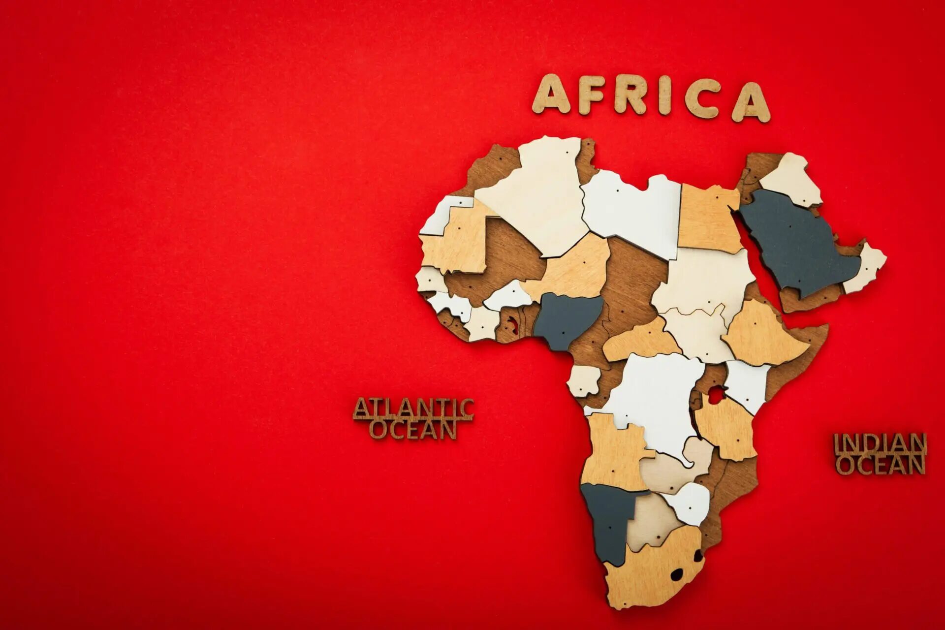 アフリカ輸入代行の料金を徹底比較と内訳解説！アフリカから日本に安く送れる海外輸送代行会社も紹介！